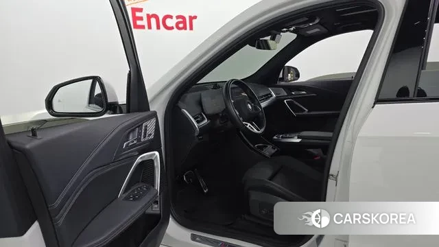 BMW iX1 (U11) id 3426662 из Кореи 20