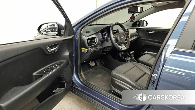 Kia Stonic id 4684401 из Кореи 32