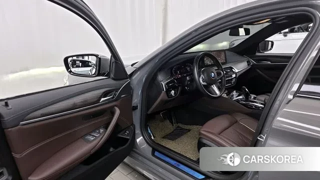 BMW 5 Series (G30) id 2980564 из Кореи 20