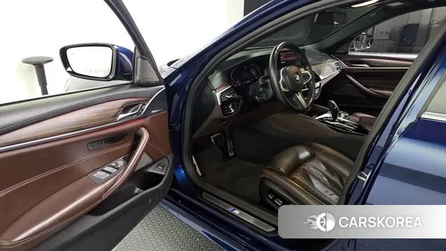 BMW 5 Series (G30) id 3055034 из Кореи 20