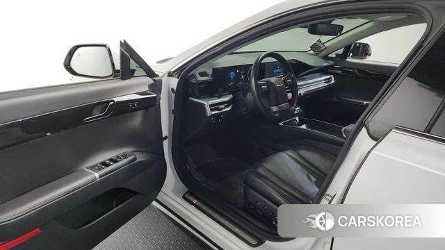 Hyundai Grandeur (GN7) id 3909975 из Кореи 20