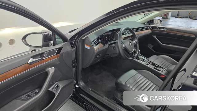 Volkswagen Passat GT (B8) id 4310875 из Кореи 35