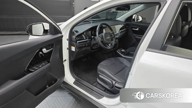 Kia Niro EV id 4283432 из Кореи 31