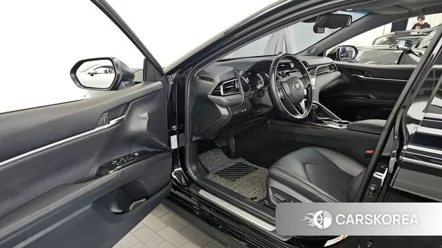 Toyota Camry (XV70) id 3302859 из Кореи 20