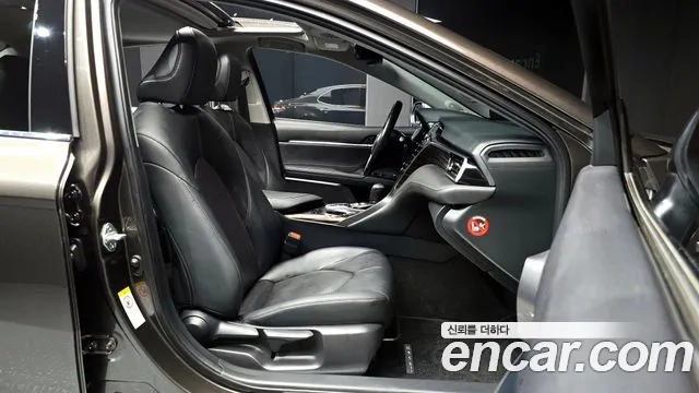 Toyota Camry (XV70) id 2870805 из Кореи 20