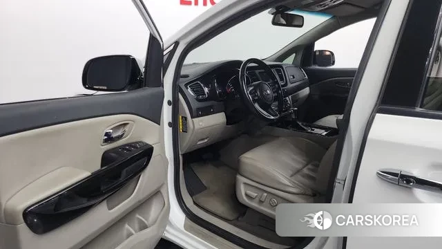 Kia The New Carnival id 3330065 из Кореи 20