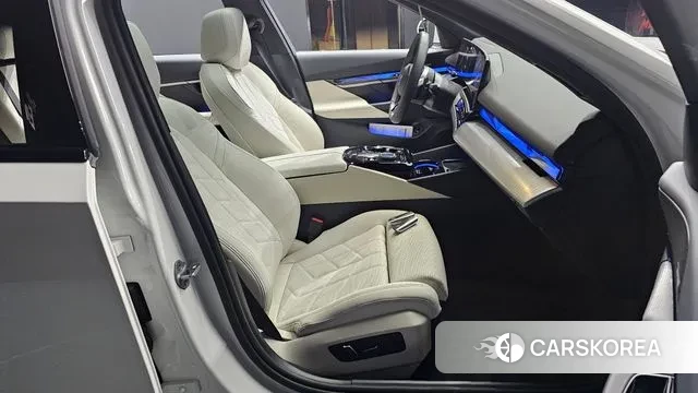 BMW 5 Series (G60) id 3560020 из Кореи 20