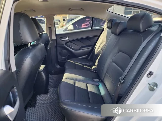 Kia The New K3 id 3303052 из Кореи 18