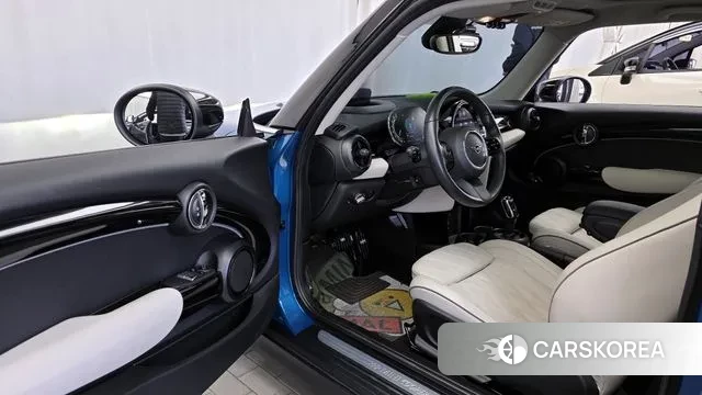 Mini Cooper S id 3322120 из Кореи 20