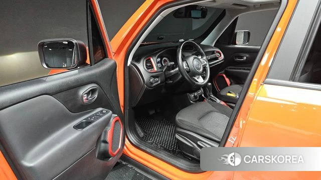 Jeep Renegade id 4755279 из Кореи 32