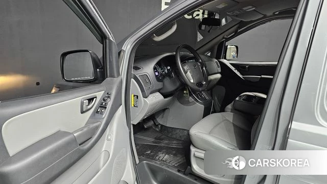 Hyundai The New Grand Starex id 4568151 из Кореи 20