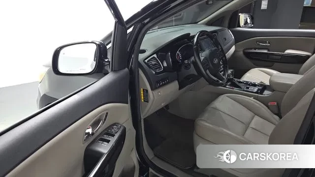 Kia The New Carnival id 3029127 из Кореи 20