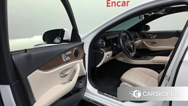 Mercedes-Benz E-Class W213 id 4640551 из Кореи 32