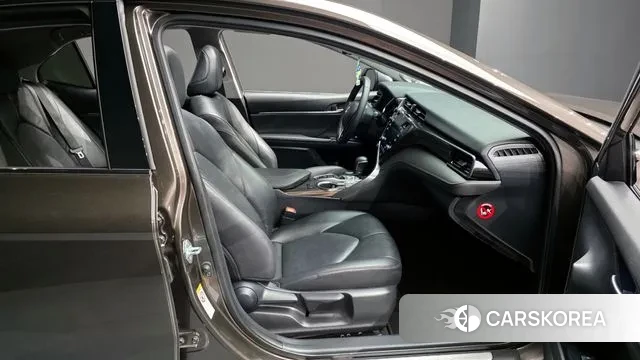 Toyota Camry (XV70) id 3254238 из Кореи 20