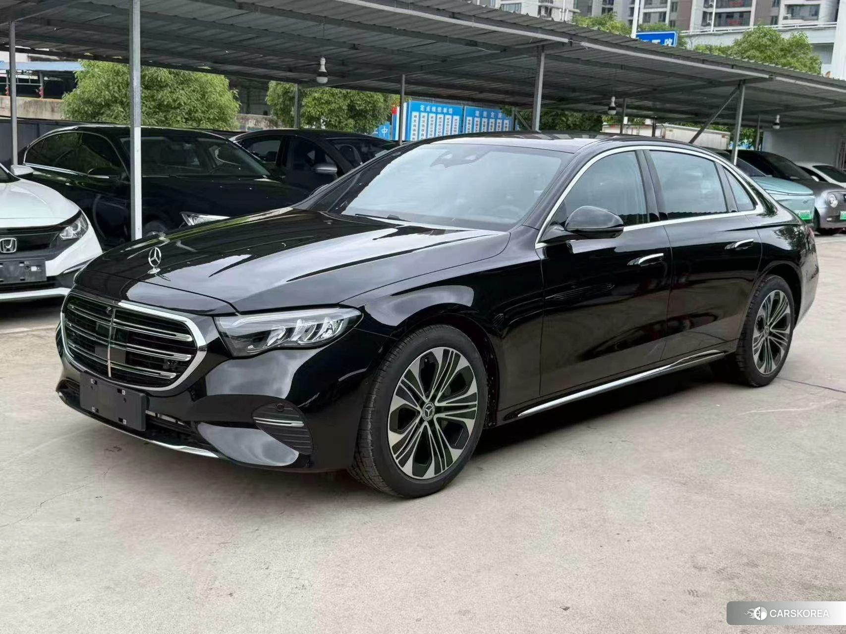 Mercedes-Benz E-class id 4440444 из Китая 31