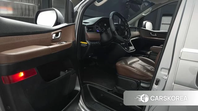 Hyundai The New Grand Starex id 4225556 из Кореи 20