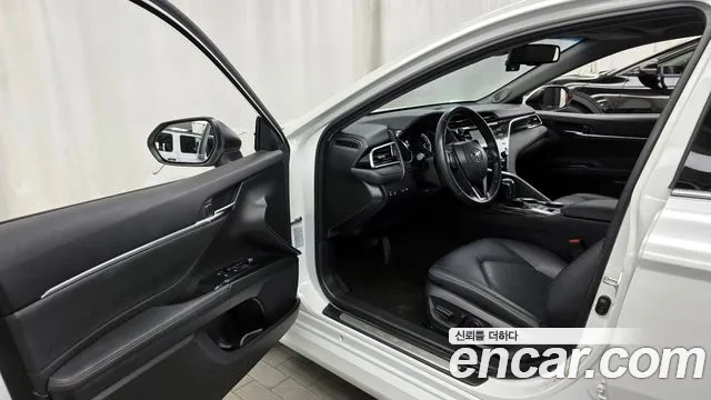 Toyota Camry (XV70) id 2952206 из Кореи 20