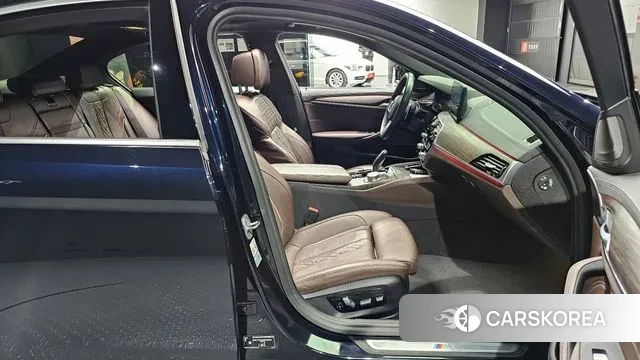 BMW 5 Series (G30) id 3459250 из Кореи 20