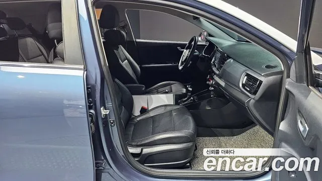 Kia Stonic id 2845167 из Кореи 20