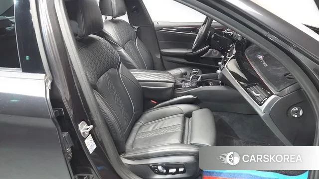 BMW 5 Series (G30) id 3690793 из Кореи 20