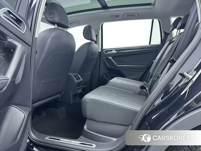 Volkswagen Tiguan L id 4298237 из Китая 25