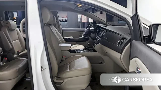 Kia All New Carnival id 3612851 из Кореи 20