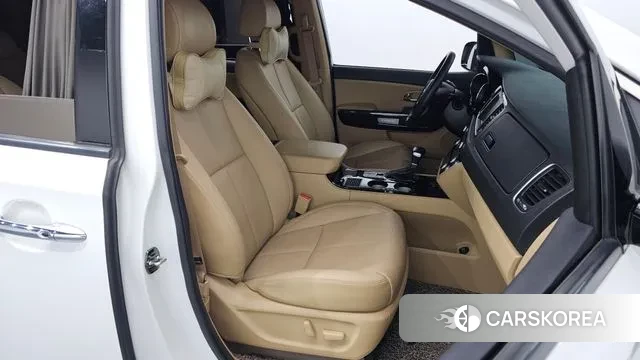 Kia The New Carnival id 3313220 из Кореи 20