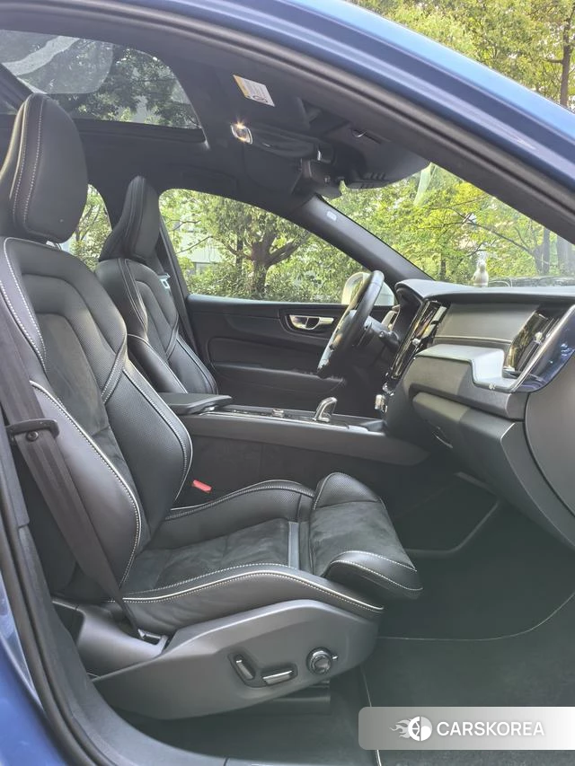 Volvo XC60 PHEV id 4212875 из Китая 13
