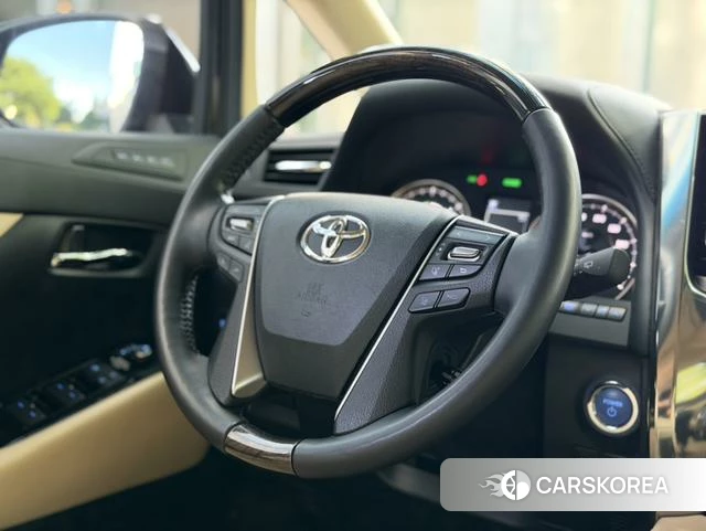 Toyota Elfa id 4278658 из Китая 18