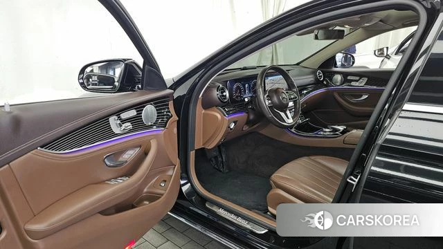 Mercedes-Benz E-Class W213 id 4562978 из Кореи 35