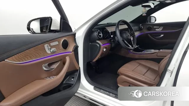 Mercedes-Benz E-Class W213 id 3168601 из Кореи 20