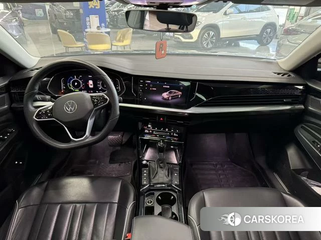 Volkswagen Passat PHEV id 4276258 из Китая 10