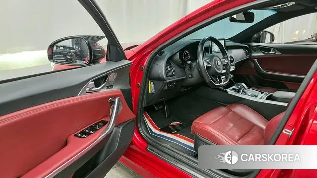 Kia Stinger id 3599021 из Кореи 20