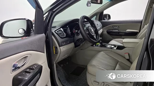 Kia All New Carnival id 3460333 из Кореи 20