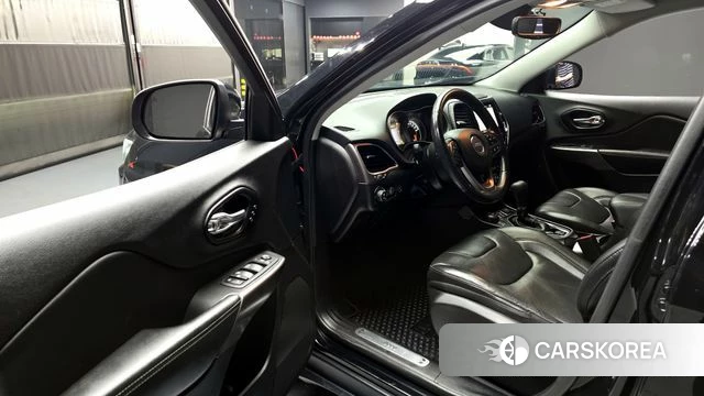 Jeep Cherokee (KL) id 3916150 из Кореи 20