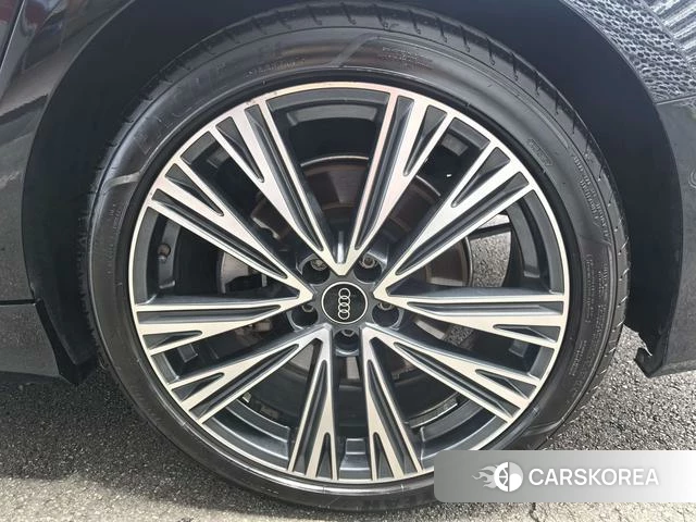 Audi A6L id 4261420 из Китая 17