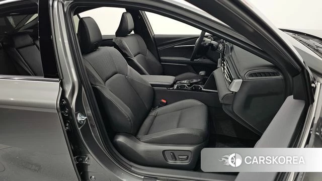 Toyota Camry (XV80) id 3824810 из Кореи 20