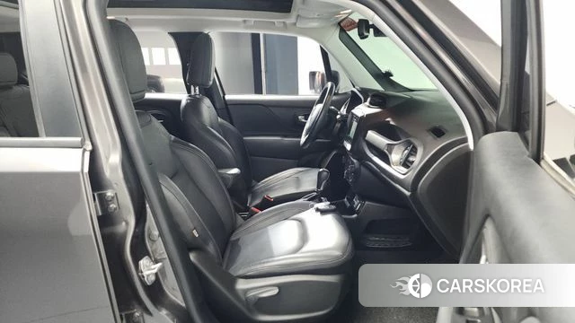 Jeep Renegade id 3911421 из Кореи 20