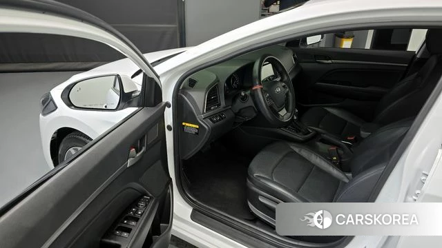Hyundai Avante AD id 4325805 из Кореи 20