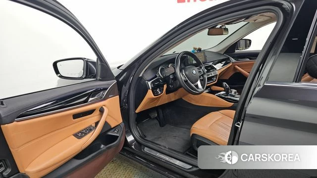 BMW 5 Series (G30) id 4737645 из Кореи 35