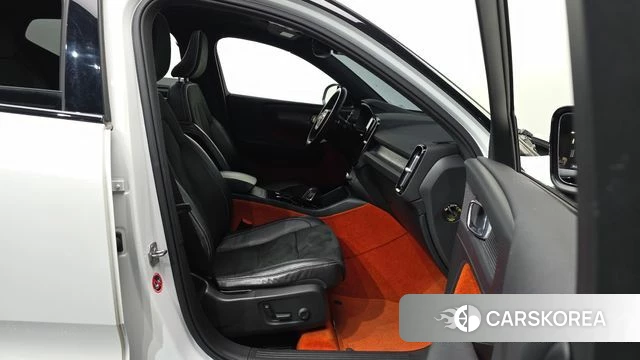 Volvo XC40 id 4251047 из Кореи 33