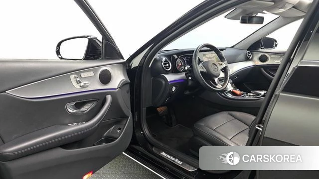 Mercedes-Benz E-Class W213 id 4694174 из Кореи 30
