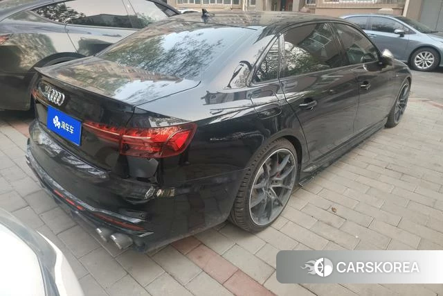 Audi A4L id 4275847 из Китая 17