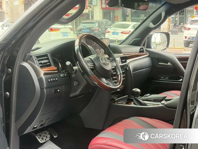 Lexus LX id 4314406 из Китая 13