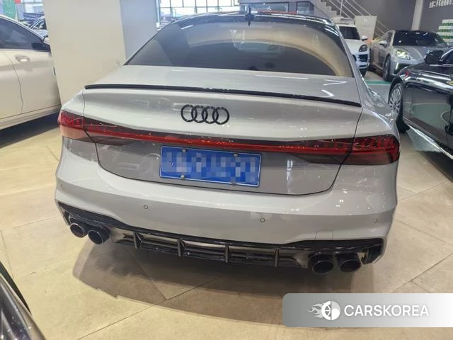 Audi A7L id 4261633 из Китая 17