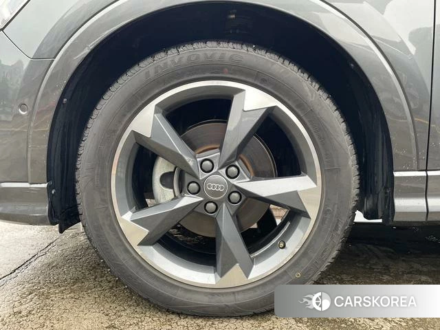 Audi Q3 id 4277381 из Китая 29