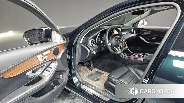 Mercedes-Benz C-Class W205 id 3713659 из Кореи 20