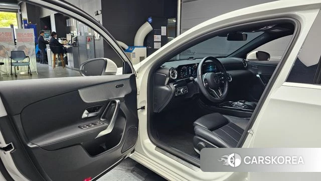 Mercedes-Benz A-Class W177 id 4517849 из Кореи 31