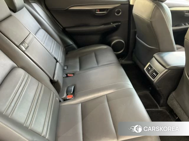 Lexus NX id 4213582 из Китая 17