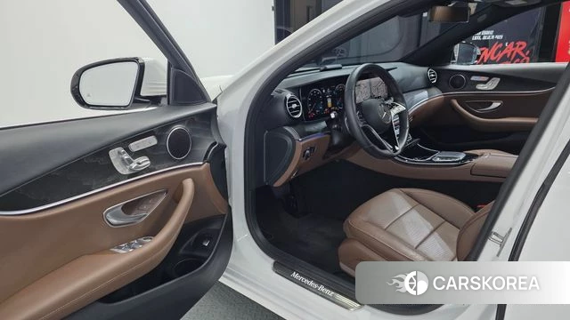 Mercedes-Benz E-Class W213 id 4540488 из Кореи 32